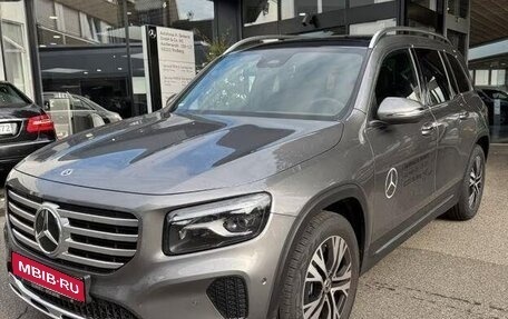 Mercedes-Benz GLB, 2025 год, 6 636 000 рублей, 1 фотография