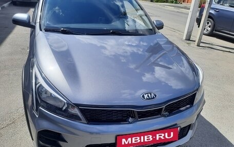 KIA Rio IV, 2021 год, 1 550 000 рублей, 1 фотография
