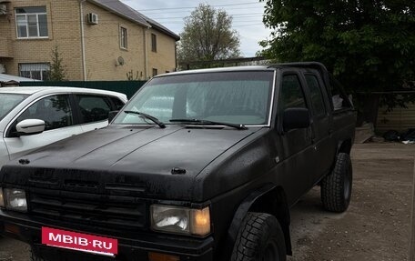 Nissan Terrano II рестайлинг, 1989 год, 430 000 рублей, 10 фотография