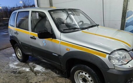 Chevrolet Niva I рестайлинг, 2010 год, 330 000 рублей, 2 фотография