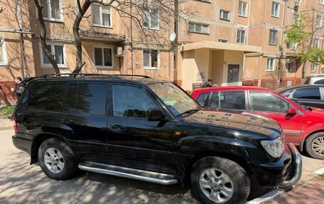 Toyota Land Cruiser 100 рестайлинг 2, 2005 год, 2 350 000 рублей, 2 фотография