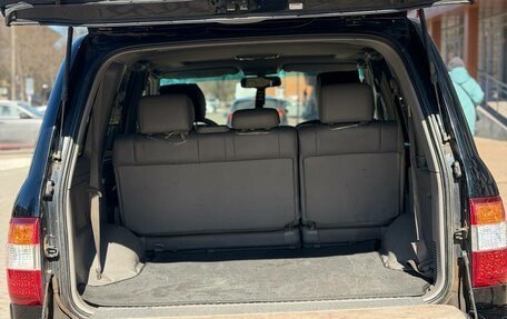 Toyota Land Cruiser 100 рестайлинг 2, 2005 год, 2 350 000 рублей, 8 фотография