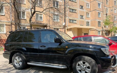Toyota Land Cruiser 100 рестайлинг 2, 2005 год, 2 350 000 рублей, 5 фотография