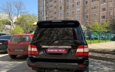 Toyota Land Cruiser 100 рестайлинг 2, 2005 год, 2 350 000 рублей, 4 фотография