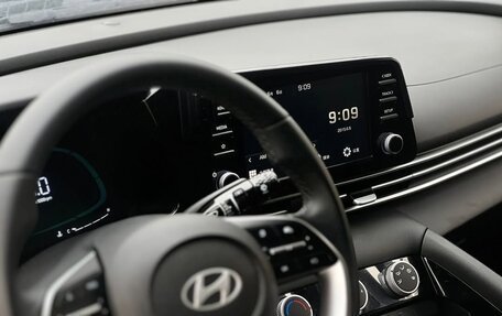 Hyundai Elantra, 2022 год, 1 640 000 рублей, 14 фотография