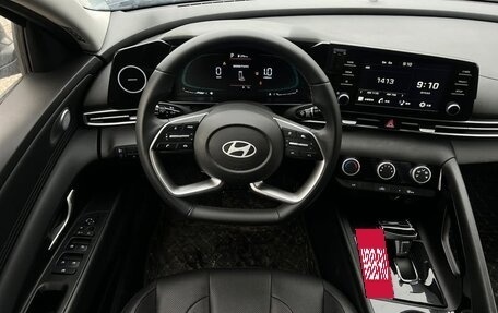 Hyundai Elantra, 2022 год, 1 640 000 рублей, 10 фотография
