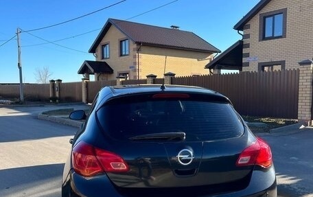 Opel Astra J, 2014 год, 600 000 рублей, 3 фотография