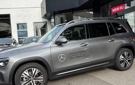 Mercedes-Benz GLB, 2025 год, 6 636 000 рублей, 3 фотография