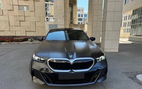 BMW 5 серия, 2026 год, 6 280 000 рублей, 2 фотография