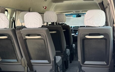 Toyota HiAce H200, 2010 год, 2 250 000 рублей, 10 фотография