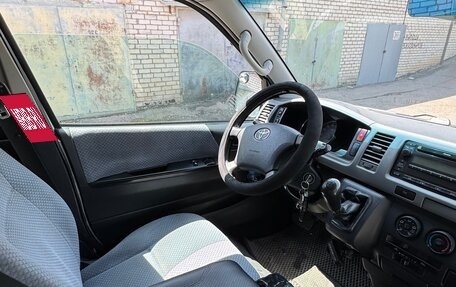 Toyota HiAce H200, 2010 год, 2 250 000 рублей, 7 фотография