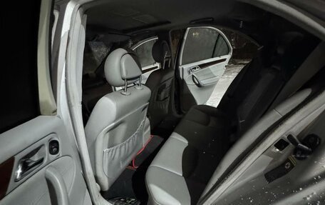 Mercedes-Benz C-Класс, 2003 год, 550 000 рублей, 3 фотография