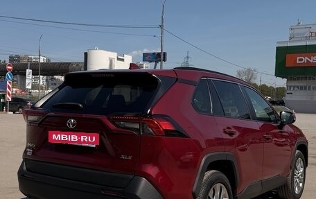 Toyota RAV4, 2020 год, 3 065 000 рублей, 5 фотография