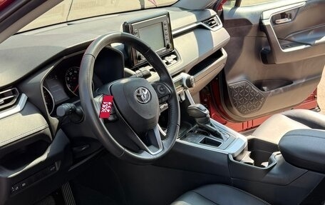 Toyota RAV4, 2020 год, 3 065 000 рублей, 10 фотография