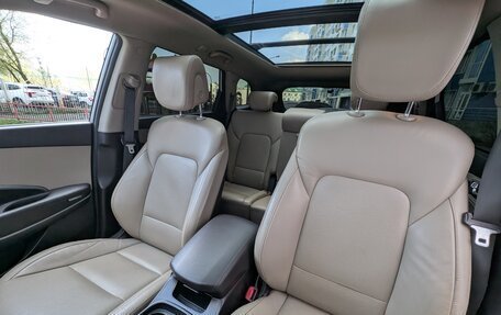 Hyundai Santa Fe III рестайлинг, 2017 год, 2 390 000 рублей, 14 фотография