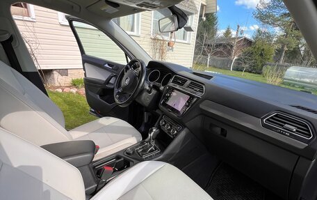 Volkswagen Tiguan II, 2019 год, 3 060 000 рублей, 15 фотография