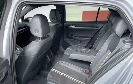 Volkswagen Golf VIII, 2021 год, 2 040 000 рублей, 16 фотография