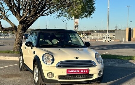 MINI Hatch, 2010 год, 702 000 рублей, 1 фотография