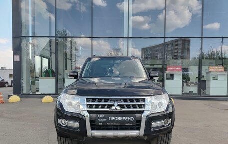 Mitsubishi Pajero IV, 2014 год, 2 399 800 рублей, 2 фотография
