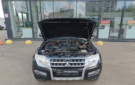 Mitsubishi Pajero IV, 2014 год, 2 399 800 рублей, 11 фотография