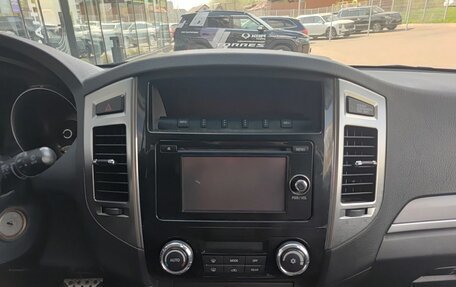 Mitsubishi Pajero IV, 2014 год, 2 399 800 рублей, 18 фотография