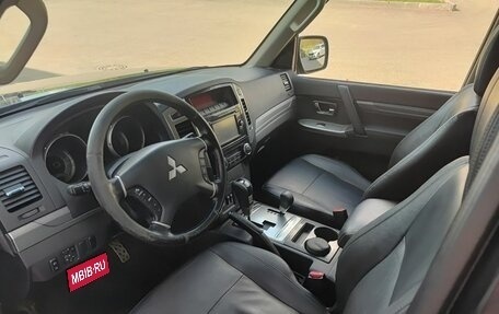 Mitsubishi Pajero IV, 2014 год, 2 399 800 рублей, 20 фотография