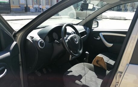 Renault Sandero I, 2010 год, 650 000 рублей, 3 фотография