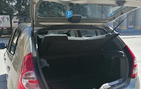 Renault Sandero I, 2010 год, 650 000 рублей, 2 фотография