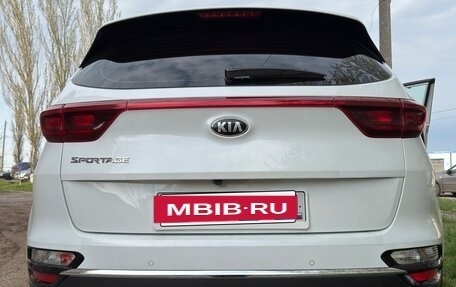 KIA Sportage IV рестайлинг, 2019 год, 2 440 000 рублей, 6 фотография