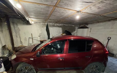 Renault Sandero I, 2010 год, 500 000 рублей, 2 фотография