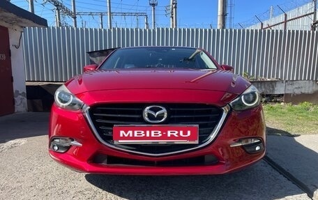 Mazda Axela, 2017 год, 1 600 000 рублей, 2 фотография
