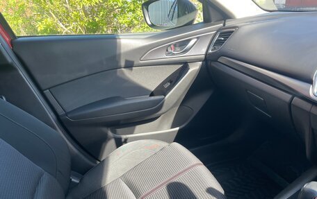 Mazda Axela, 2017 год, 1 600 000 рублей, 14 фотография
