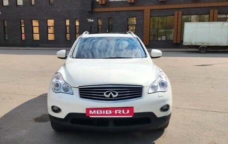 Infiniti QX50 I рестайлинг, 2014 год, 1 850 000 рублей, 3 фотография