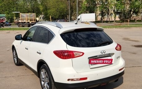 Infiniti QX50 I рестайлинг, 2014 год, 1 850 000 рублей, 10 фотография