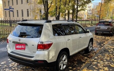 Toyota Highlander III, 2011 год, 1 970 000 рублей, 5 фотография