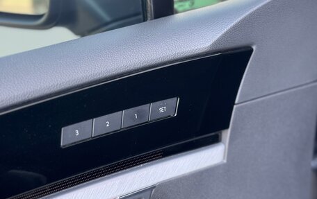 Volkswagen Touareg III, 2019 год, 4 750 000 рублей, 14 фотография