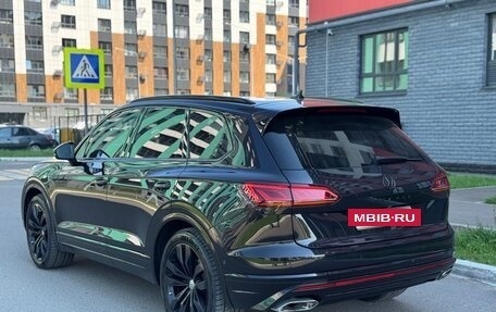 Volkswagen Touareg III, 2019 год, 4 750 000 рублей, 7 фотография
