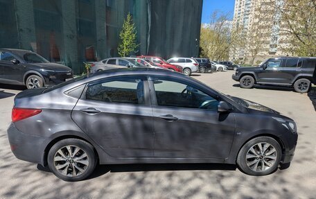 Hyundai Solaris II рестайлинг, 2015 год, 650 000 рублей, 2 фотография
