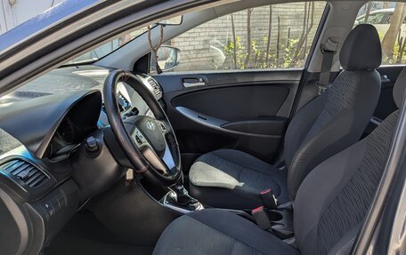 Hyundai Solaris II рестайлинг, 2015 год, 650 000 рублей, 7 фотография