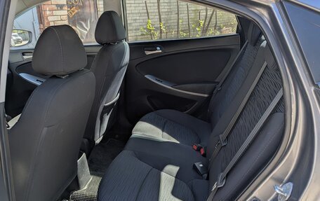 Hyundai Solaris II рестайлинг, 2015 год, 650 000 рублей, 8 фотография