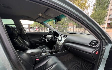Toyota Camry, 2006 год, 950 000 рублей, 7 фотография