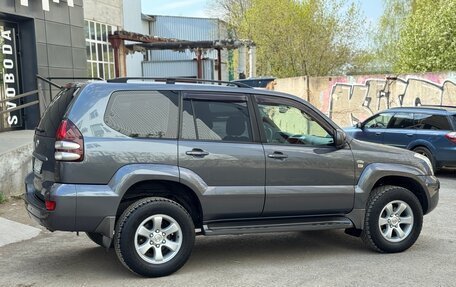 Toyota Land Cruiser Prado 120 рестайлинг, 2003 год, 1 850 000 рублей, 8 фотография