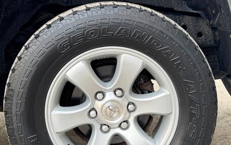 Toyota Land Cruiser Prado 120 рестайлинг, 2003 год, 1 850 000 рублей, 13 фотография