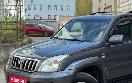 Toyota Land Cruiser Prado 120 рестайлинг, 2003 год, 1 850 000 рублей, 2 фотография