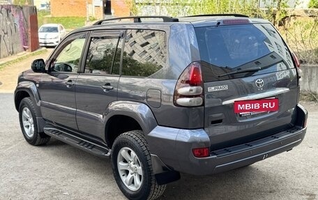 Toyota Land Cruiser Prado 120 рестайлинг, 2003 год, 1 850 000 рублей, 12 фотография