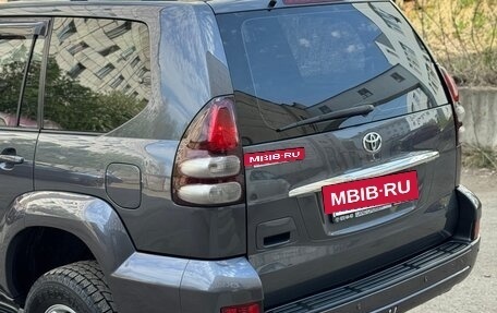 Toyota Land Cruiser Prado 120 рестайлинг, 2003 год, 1 850 000 рублей, 11 фотография
