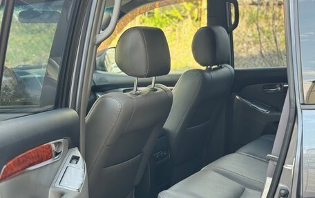 Toyota Land Cruiser Prado 120 рестайлинг, 2003 год, 1 850 000 рублей, 24 фотография