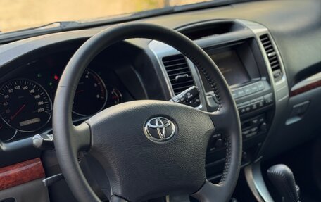 Toyota Land Cruiser Prado 120 рестайлинг, 2003 год, 1 850 000 рублей, 23 фотография