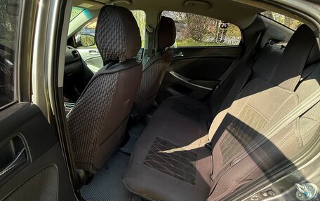 Hyundai Solaris II рестайлинг, 2011 год, 550 000 рублей, 7 фотография