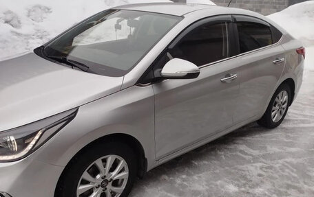 Hyundai Solaris II рестайлинг, 2018 год, 1 300 000 рублей, 15 фотография